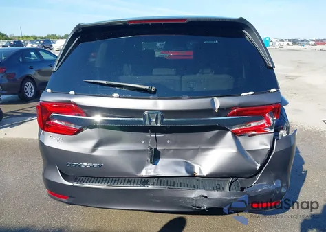 2018 Honda Odyssey Lx z USA, uszkodzony, nr VIN 5FNRL6H28JB016988